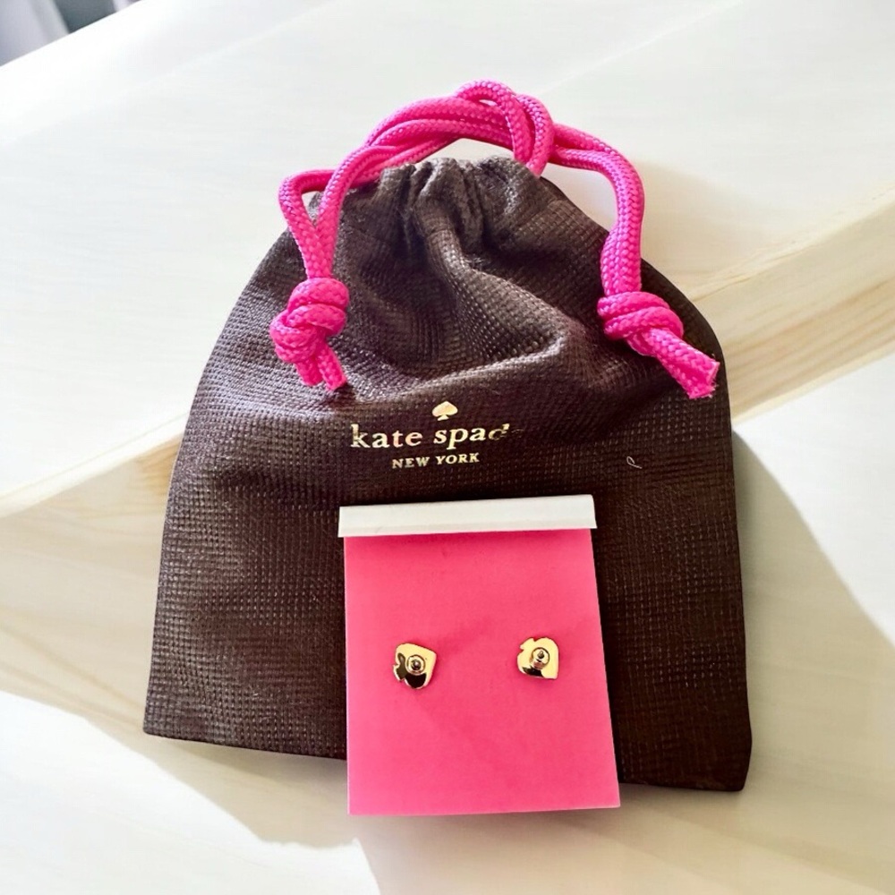 Dazzling Kate Spade Daisy Stud Earrings with White Opal & Yellow Crystals NWT - Picture 7 of 10